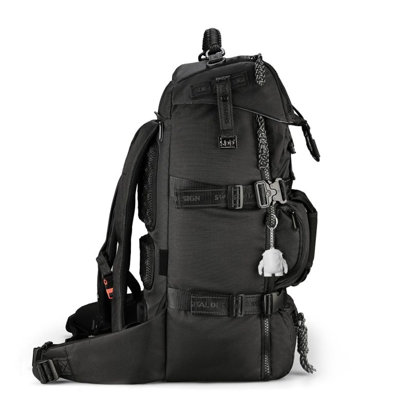 Custom SwissDigital® BALERNA XL Ultimate Travel SDD Finder Backpack - 3
