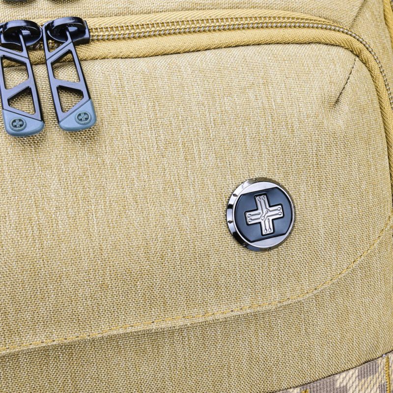 Custom SwissDigital® BERG RFID Protection Large Travel Backpack - 9