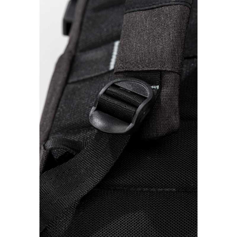 Custom SwissDigital® RFID AROSA USB Charging Port Travel Backpack - 9